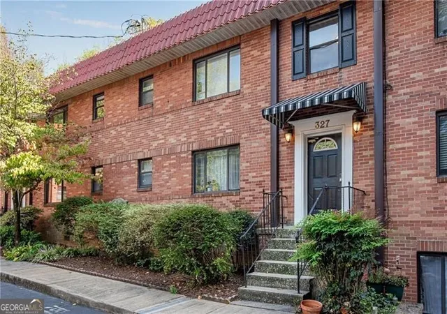 2nd image of 327 3rd St NE, Atlanta, GA 30308