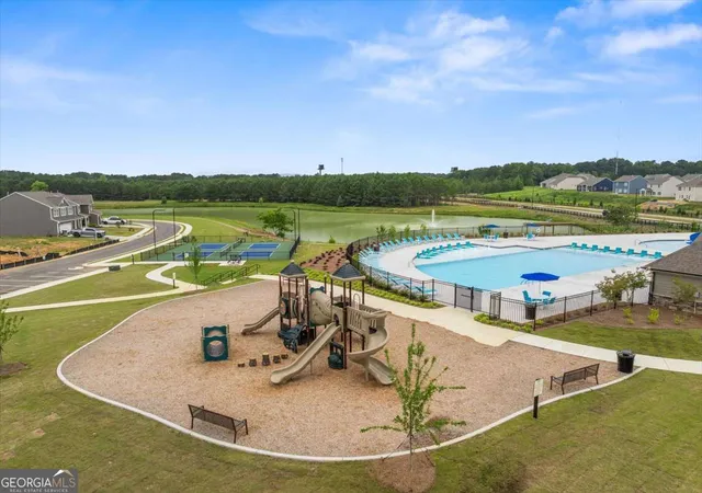 2nd image of 100 Wildflower Cir, Calhoun, GA 30701 | MLS# 10786258