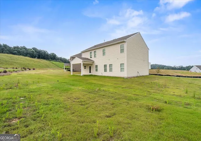 Photo 4 of Single family home for sale at 100 Wildflower Cir, Calhoun, GA 30701 | MLS# 10786258 | Listing updated on 2026-10-09
