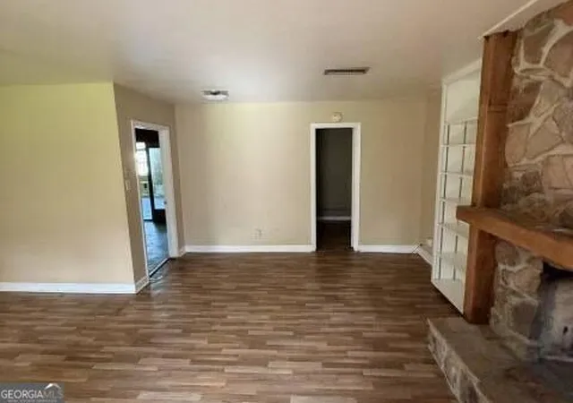 Photo 3 of Single family home for sale at 3912 Coakley Ave, Albany, GA 31721 | MLS# 10697630 | Listing updated on 2026-10-11