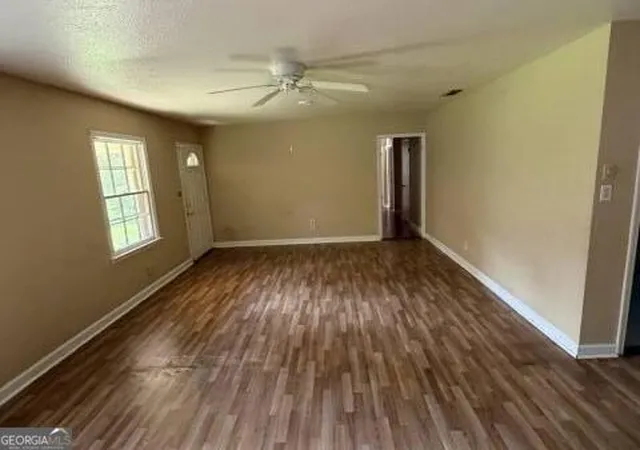 Photo 4 of Single family home for sale at 3912 Coakley Ave, Albany, GA 31721 | MLS# 10697630 | Listing updated on 2026-10-11