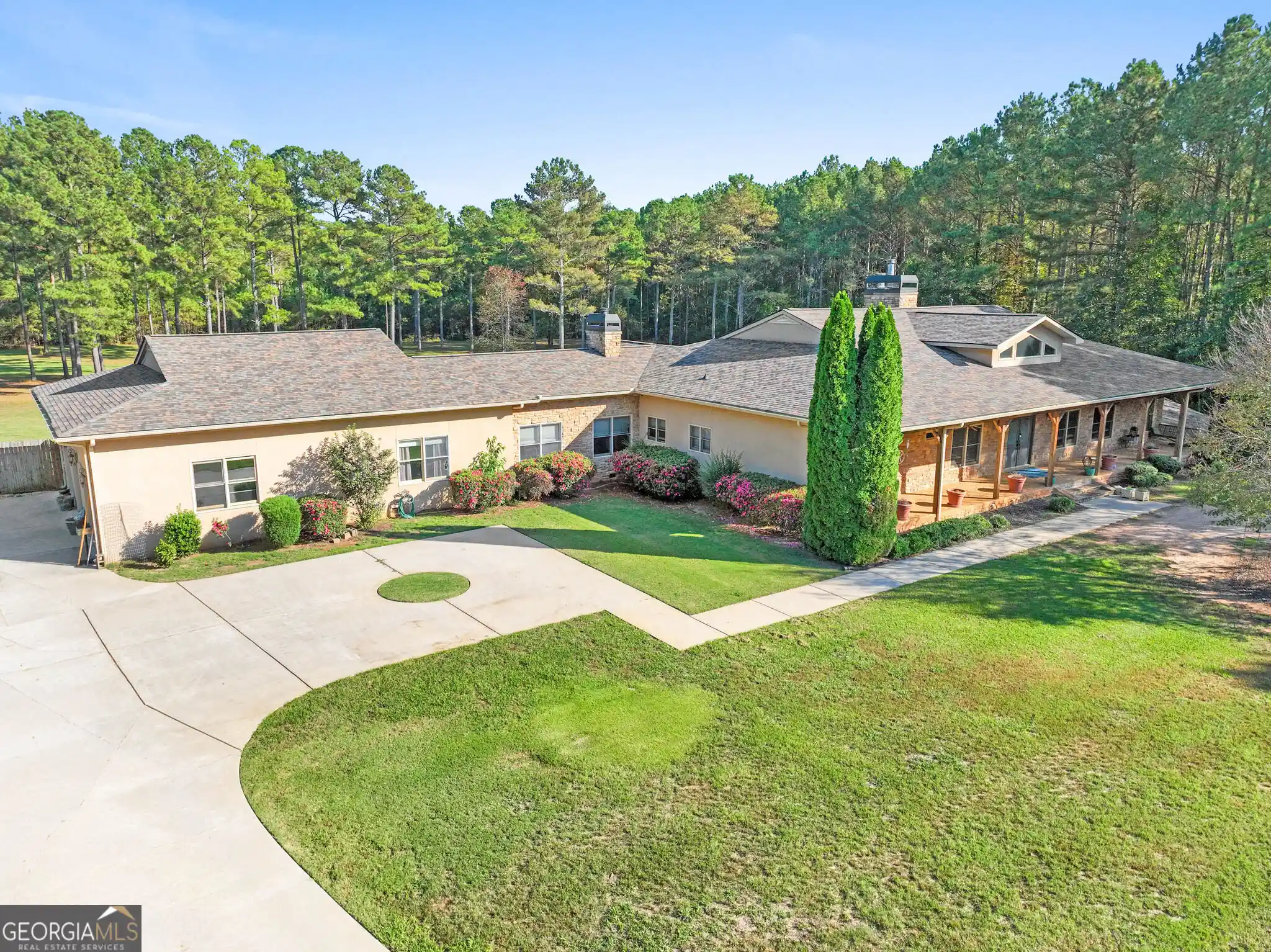 Photo 1 of Mansion for sale at 265 Blossom Ridge Trl, Fayetteville, GA 30214 | MLS# 10874248 | Listing updated on 2026-10-16