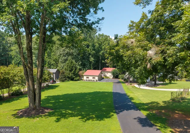 Photo 2 of Sale Pending at 346 Indian Cove Dr, Dawsonville, GA 30534 | MLS# 10826370 | Listing updated on 2026-08-29