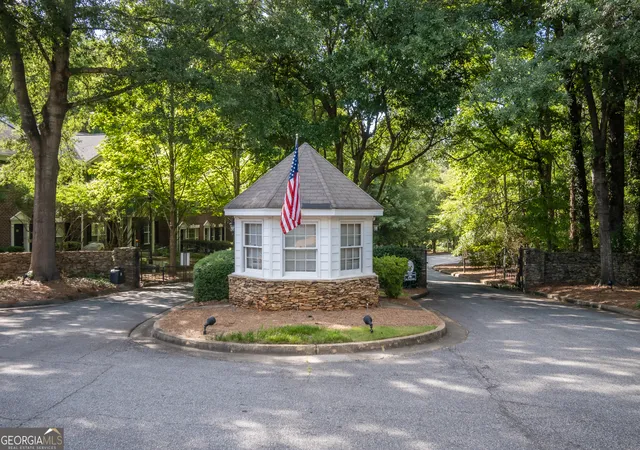 2nd image of 125 Wood Lake Dr #UNIT 109, Athens, GA 30606 | MLS# 10805954