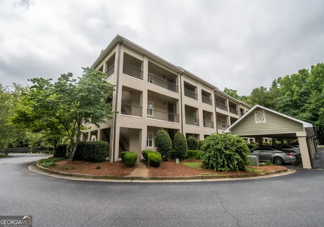3rd image of 125 Wood Lake Dr, Athens, GA 30606