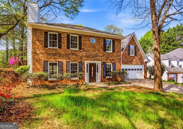 Photo 3 of Single family home for sale at 4085 Vicksburg Dr, Lawrenceville, GA 30044 | MLS# 10729254 | Listing updated on 2026-09-08