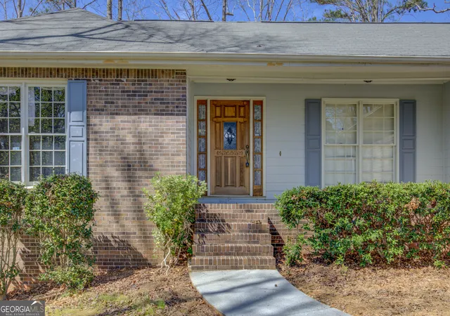 Photo 3 of Single family home for sale at 269 Scenic Dr, Mcdonough, GA 30252 | MLS# 10764885 | Listing updated on 2026-07-15