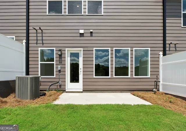 Photo 2 of Townhouse for sale at 210 Redbud Road, Canton, GA 30114 | MLS# 10802561 | Listing updated on 2026-09-24