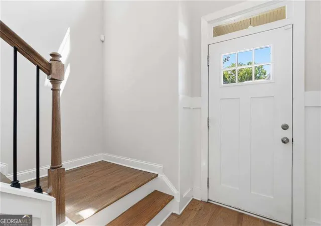 Photo 3 of Sale Pending at 2000 Harvester Ln, Buford, GA 30518 | MLS# 10829591 | Listing updated on 2026-09-17
