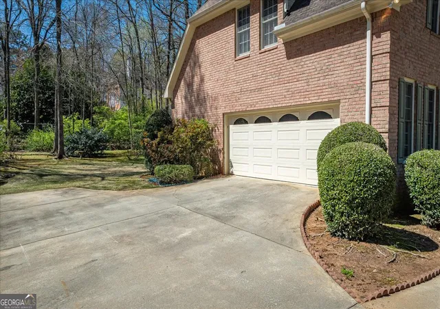 Photo 2 of Single family home for sale at 305 Crystal Ct, Athens, GA 30606 | MLS# 10720517 | Listing updated on 2026-06-08