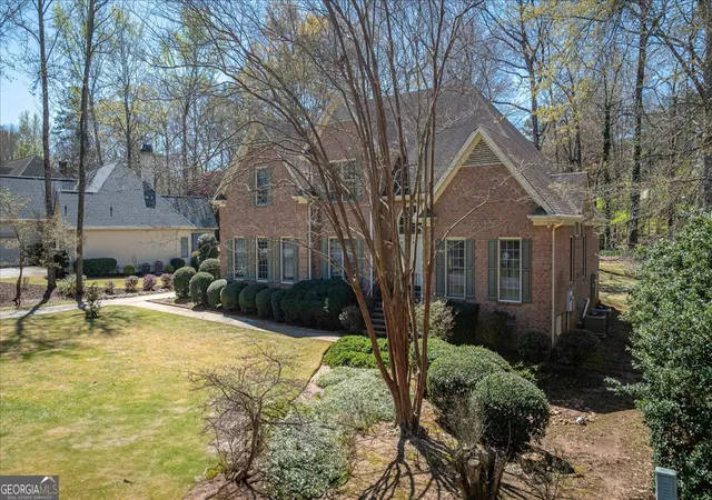 Photo 3 of Single family home for sale at 305 Crystal Ct, Athens, GA 30606 | MLS# 10720517 | Listing updated on 2026-06-08