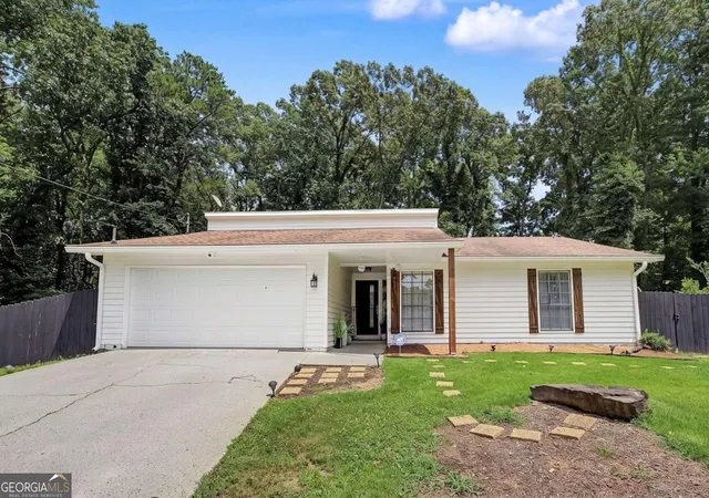 Single family home for sale at 10 Saratoga Dr, Lawrenceville, GA 30044 | MLS# 10799437