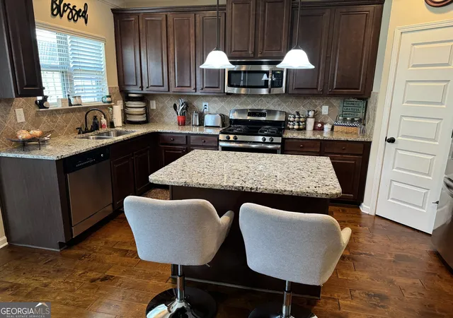 Photo 3 of Single family home for sale at 860 Nevis Wy, Mcdonough, GA 30253 | MLS# 10720282 | Listing updated on 2026-08-31
