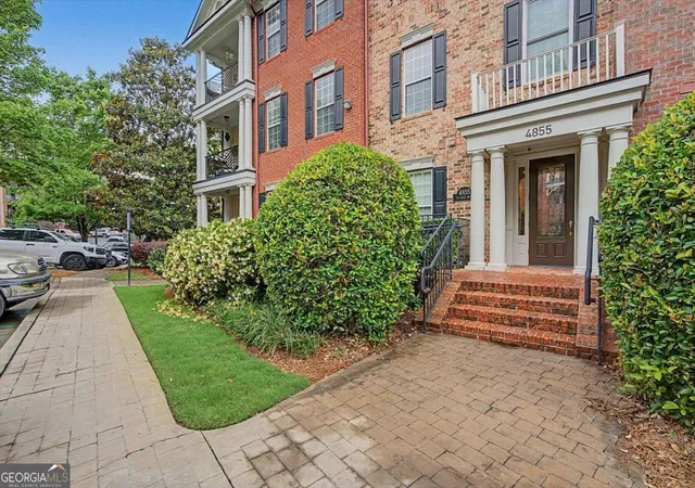 2nd image of 4855 Ivy Ridge Dr Se, Atlanta, GA 30339