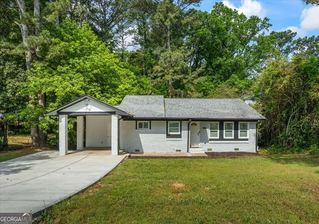 2nd image of 2223 Columbia Dr, Decatur, GA 30032 | MLS# 10785068