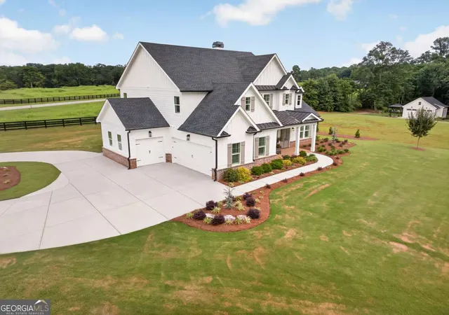Photo 3 of Single family home for sale at 72 Murphy Rd, Pendergrass, GA 30567 | MLS# 10820488 | Listing updated on 2026-09-18