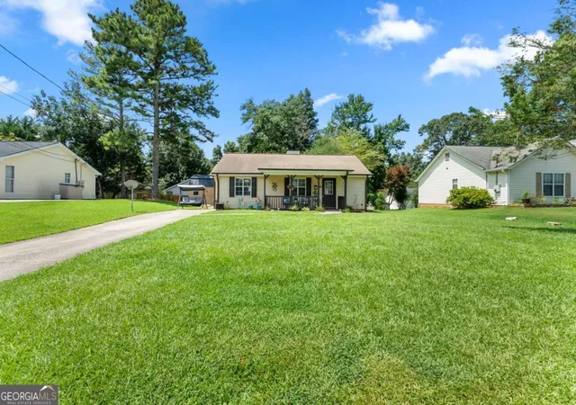 1st image of 2560 Fairlane Dr, Cumming, GA 30041 | MLS# 10828304