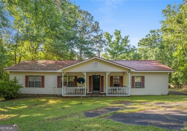 Photo 2 of Manufactured home for sale at 1038 Carrs Station Rd Ne, Milledgeville, GA 31061 | MLS# 10768722 | Listing updated on 2026-08-28