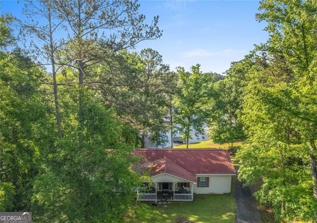 Photo 3 of Manufactured home for sale at 1038 Carrs Station Rd Ne, Milledgeville, GA 31061 | MLS# 10768722 | Listing updated on 2026-08-28