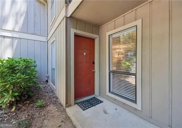 5th image of 8740 Roswell Rd, Sandy Springs, GA 30350