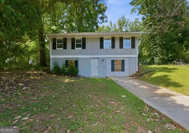Photo 1 of Single family home for sale at 2852 Port Royal Ln, Decatur, GA 30034 | MLS# 10782316 | Listing updated on 2026-09-18