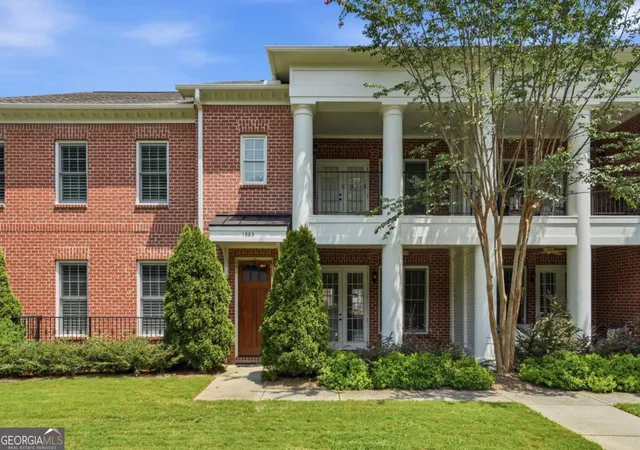 Photo 1 of Condo for sale at 1883 Manor Est, Atlanta, GA 30341 | MLS# 10824569 | Listing updated on 2026-08-26