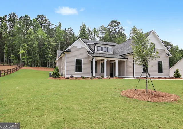 3rd image of 124 Ryeland Dr, Senoia, GA 30276 | MLS# 10772481