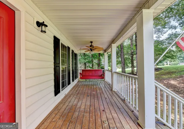 Photo 4 of Single family home for sale at 1609 White Oak Dr, Winder, GA 30680 | MLS# 10784238 | Listing updated on 2026-10-05