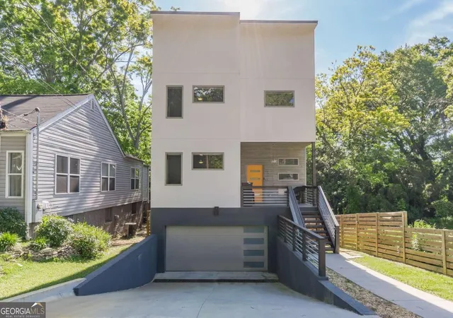 Photo 1 of Single family home for sale at 406 E Side Ave Se, Atlanta, GA 30316 | MLS# 10811598 | Listing updated on 2026-09-18