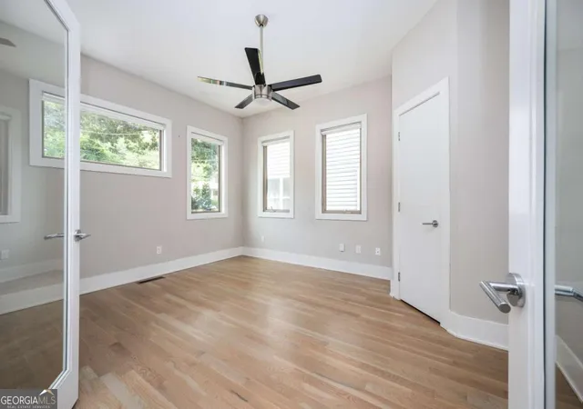 Photo 3 of Single family home for sale at 406 E Side Ave SE, Atlanta, GA 30316 | MLS# 10811598 | Listing updated on 2026-09-18