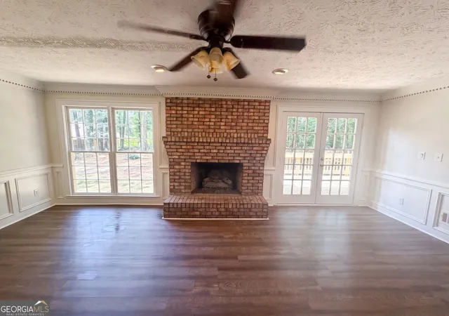 Photo 3 of Single family home for sale at 4379 Inns Brook Dr, Snellville, GA 30039 | MLS# 10809329 | Listing updated on 2026-09-17