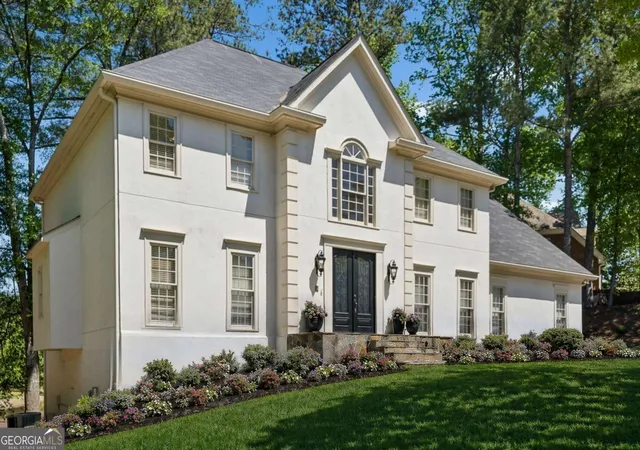 Photo 4 of Single family home for sale at 185 Chickering Lake Dr, Roswell, GA 30075 | MLS# 10762045 | Listing updated on 2026-05-25