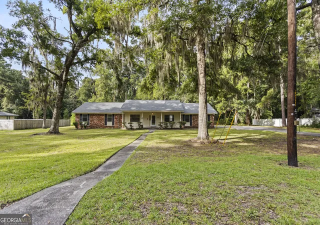 Photo 2 of Single family home for sale at 430 Martin Rd, Hinesville, GA 31313 | MLS# 10833460 | Listing updated on 2026-08-26