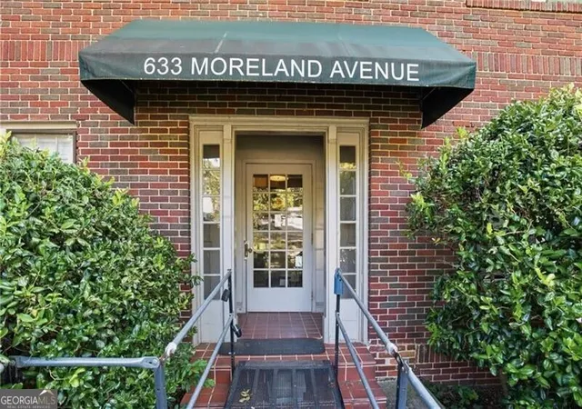 Photo 2 of Condo for sale at 633 Moreland Ave Ne #4, Atlanta, GA 30307 | MLS# 10831814 | Listing updated on 2026-09-30