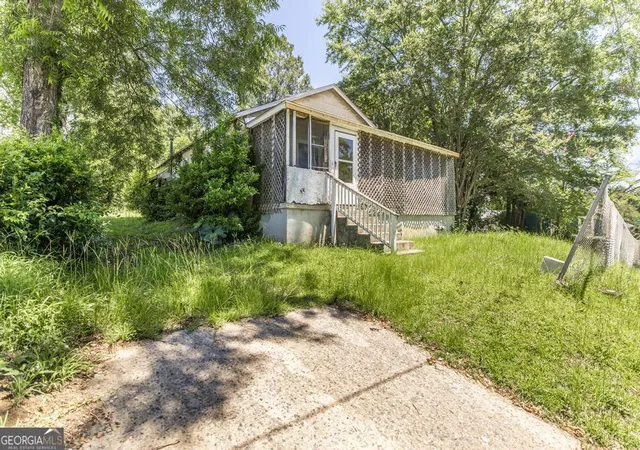 Photo 3 of Single family home for sale at 3045 Montpelier Pl, Macon, GA 31204 | MLS# 10603644 | Listing updated on 2026-07-02