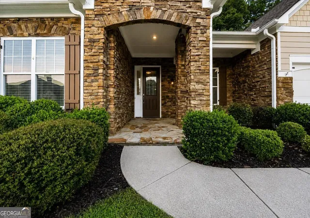 2nd image of 1067 Creekwood Cir, Madison, GA 30650 | MLS# 10815602