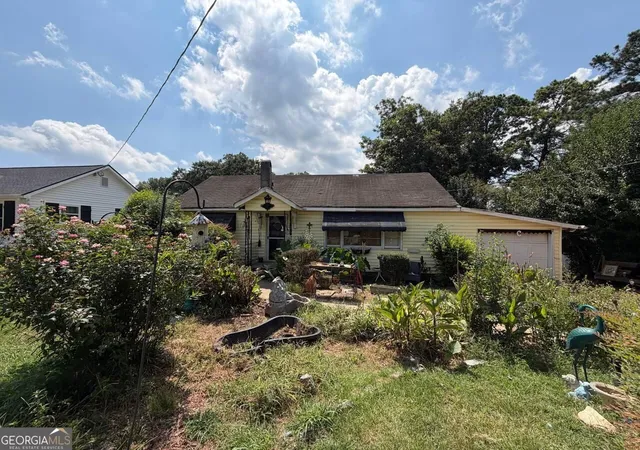 Photo 1 of Single family home for sale at 111 W Mimosa Dr, Jonesboro, GA 30236 | MLS# 10833678 | Listing updated on 2026-09-11