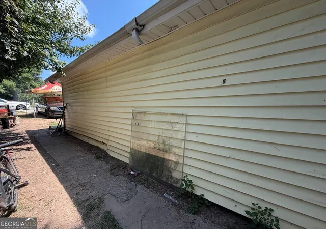 Photo 2 of Single family home for sale at 111 W Mimosa Dr, Jonesboro, GA 30236 | MLS# 10833678 | Listing updated on 2026-09-11