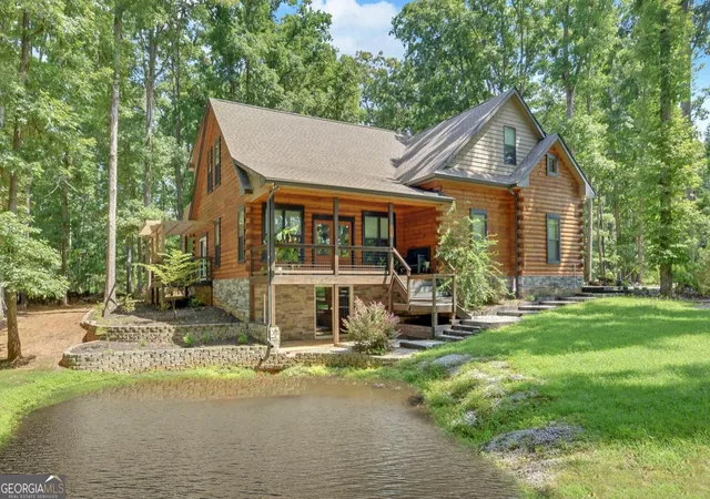Photo 2 of Single family home for sale at 203 Teasley Ln, Hartwell, GA 30643 | MLS# 10827280 | Listing updated on 2026-09-08