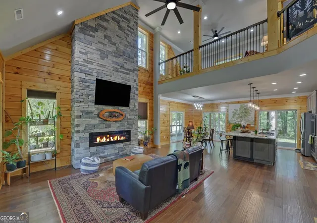 Photo 4 of Single family home for sale at 203 Teasley Ln, Hartwell, GA 30643 | MLS# 10827280 | Listing updated on 2026-09-08