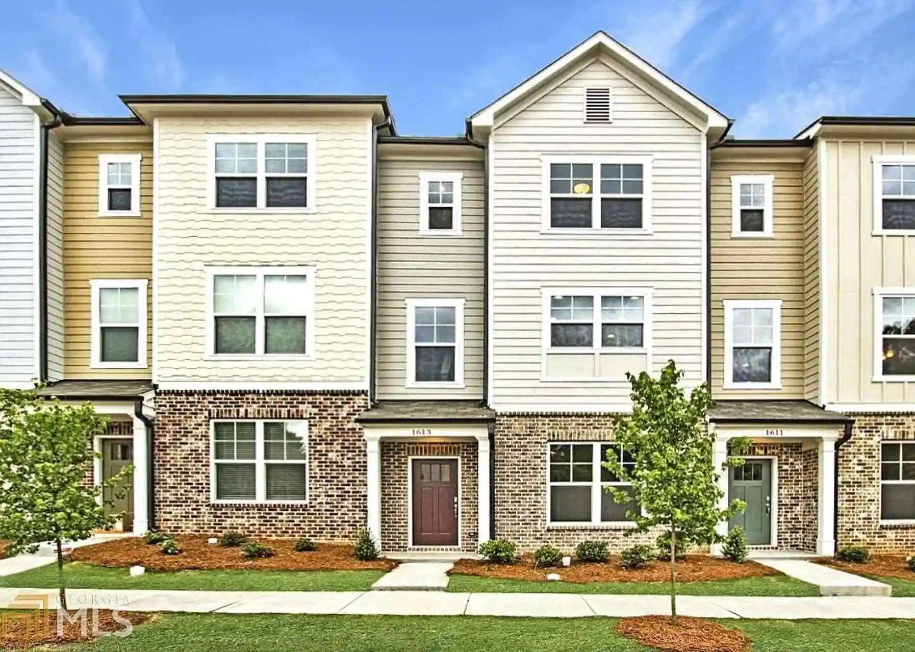 Townhouse for sale at 1613 Falcon Crst Way, Decatur, GA 30032 | MLS# 10874716