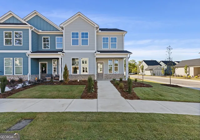 Photo 1 of Townhouse for sale at 389 Summerville Ln #7, Athens, GA 30606 | MLS# 10827375 | Listing updated on 2026-10-30