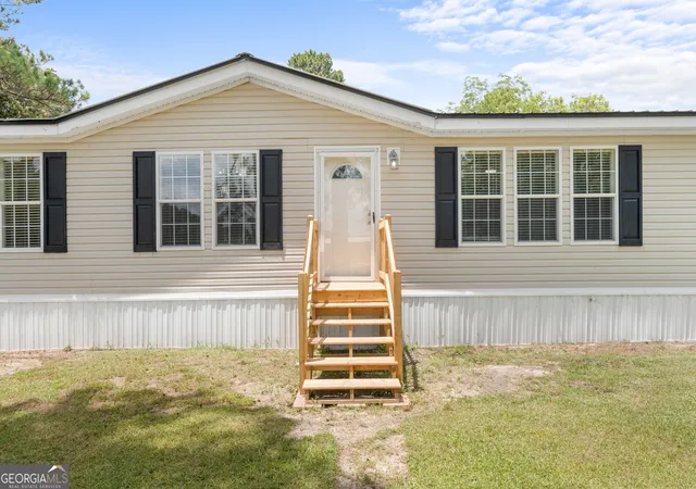 Homes for sale in Collins, GA | 703 Dave Callaway Rd, Collins, GA 30421 | MLS# 10801569