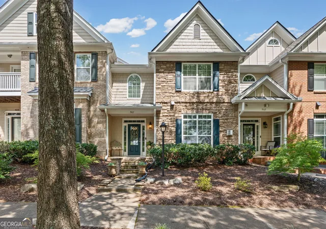Townhouse for sale at 967 Cambron Commons Tr, Suwanee, GA 30024 | MLS# 10835854