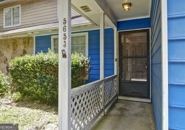 Photo 3 of Sale Pending at 5653 Waterford Ct, Morrow, GA 30260 | MLS# 10802528 | Listing updated on 2026-08-18