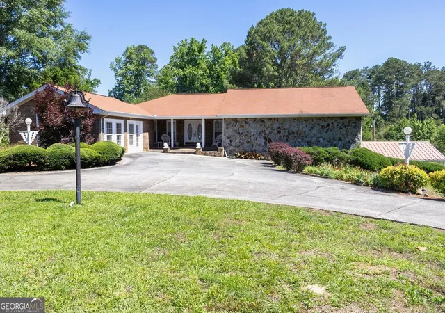 Homes for sale in Carrollton, GA | 4625 Lovvorn Rd Rd, Carrollton, GA 30117 | MLS# 10794959