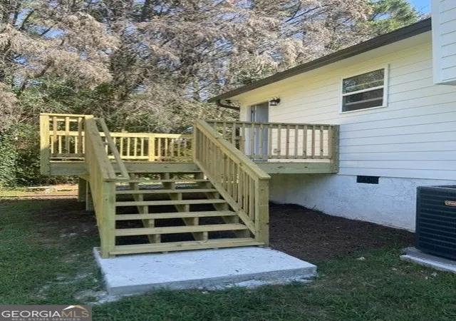 3rd image of 105 Thornwood Dr Ne, Cartersville, GA 30121 | MLS# 10833110