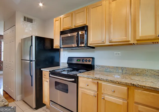 Photo 2 of Condo for sale at 24 Daniel St Se #14, Atlanta, GA 30312 | MLS# 10719020 | Listing updated on 2026-09-28