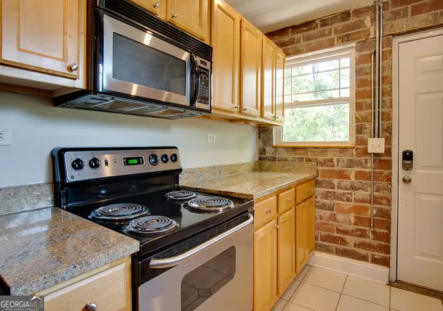 Photo 3 of Condo for sale at 24 Daniel St Se #14, Atlanta, GA 30312 | MLS# 10719020 | Listing updated on 2026-09-28