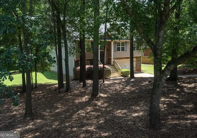Photo 2 of Single family home for sale at 413 Tori Dr, Winder, GA 30680 | MLS# 10825486 | Listing updated on 2026-09-18